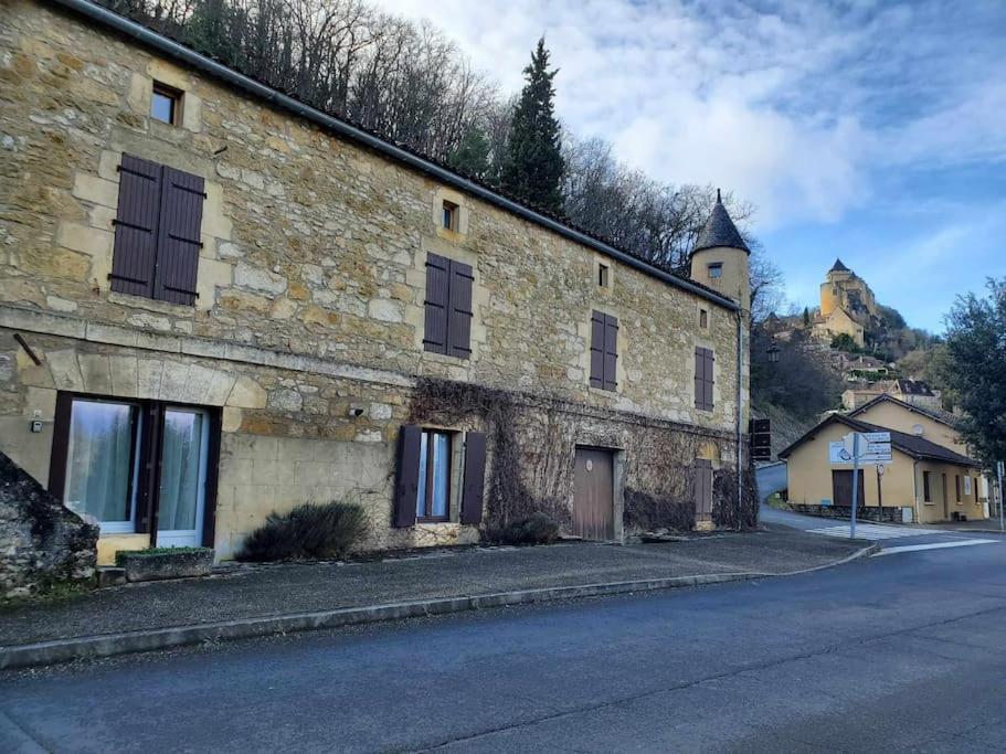 Studio Au Pied Du Chateau De Castelnaud Екстериор снимка